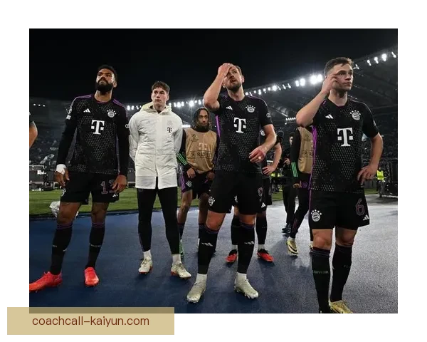 阿尔卡塞尔在多特时期表现稳健，成为球队进攻端的重要支柱。